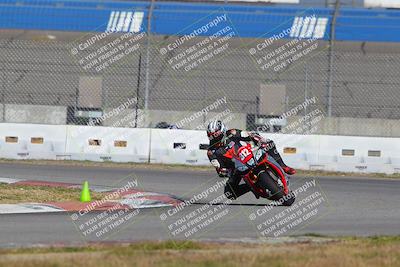 media/Nov-26-2022-Fastrack Riders (Sat) [[b001e85eef]]/Level 3/Session 3 Outside Turn 9/